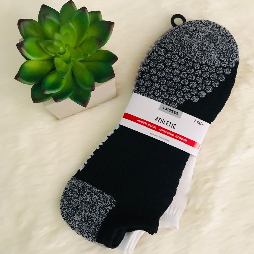 💕 Express Men’s Athletic Socks 2 pack 🧦